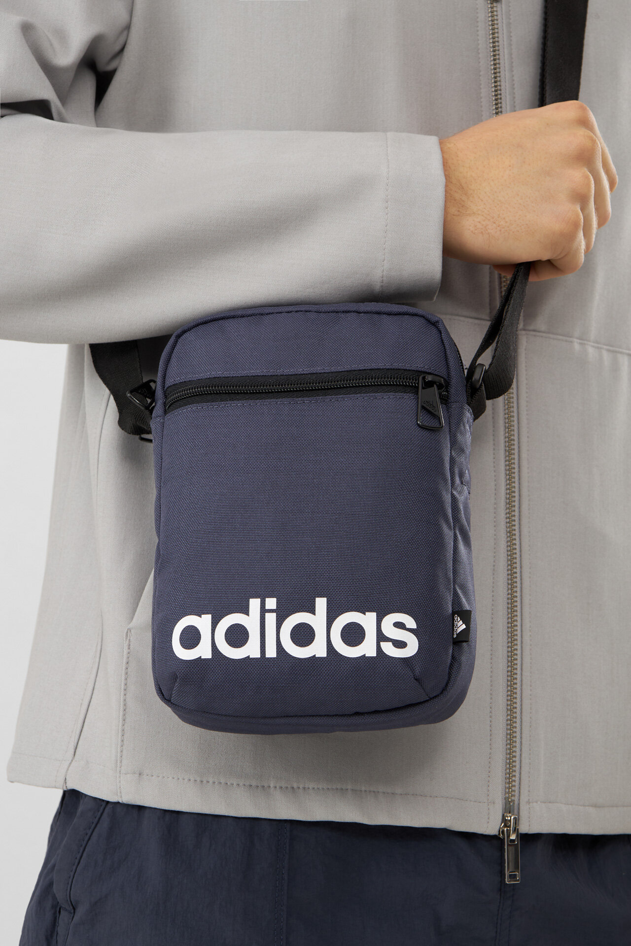 Sou молодіжна сумка adidas LINEAR ORG HR5373 ТЕМНО-СИНІЙ - ccc.eu/ua