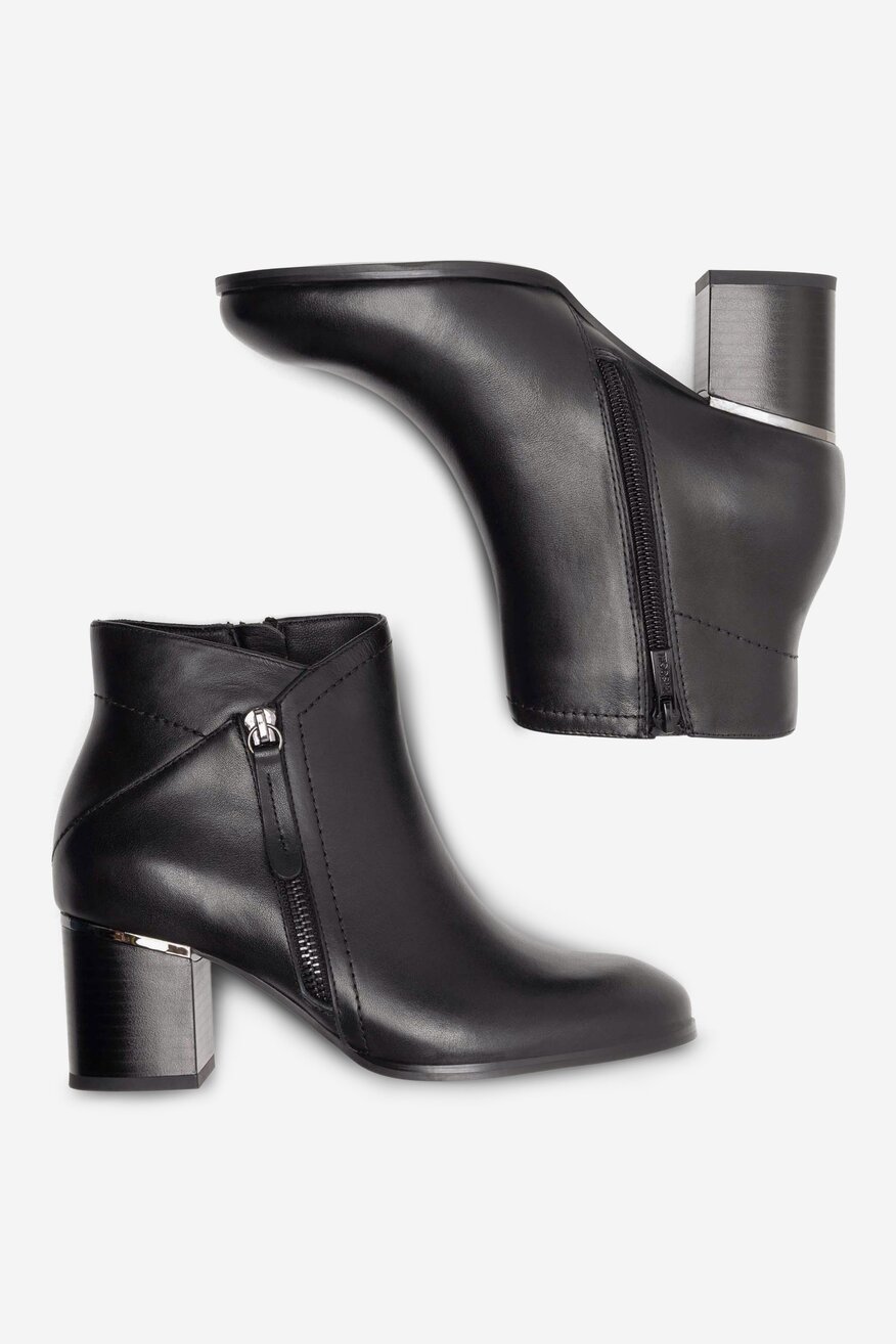 
                Lasocki - Botki skórzane na słupku - 5905588033066