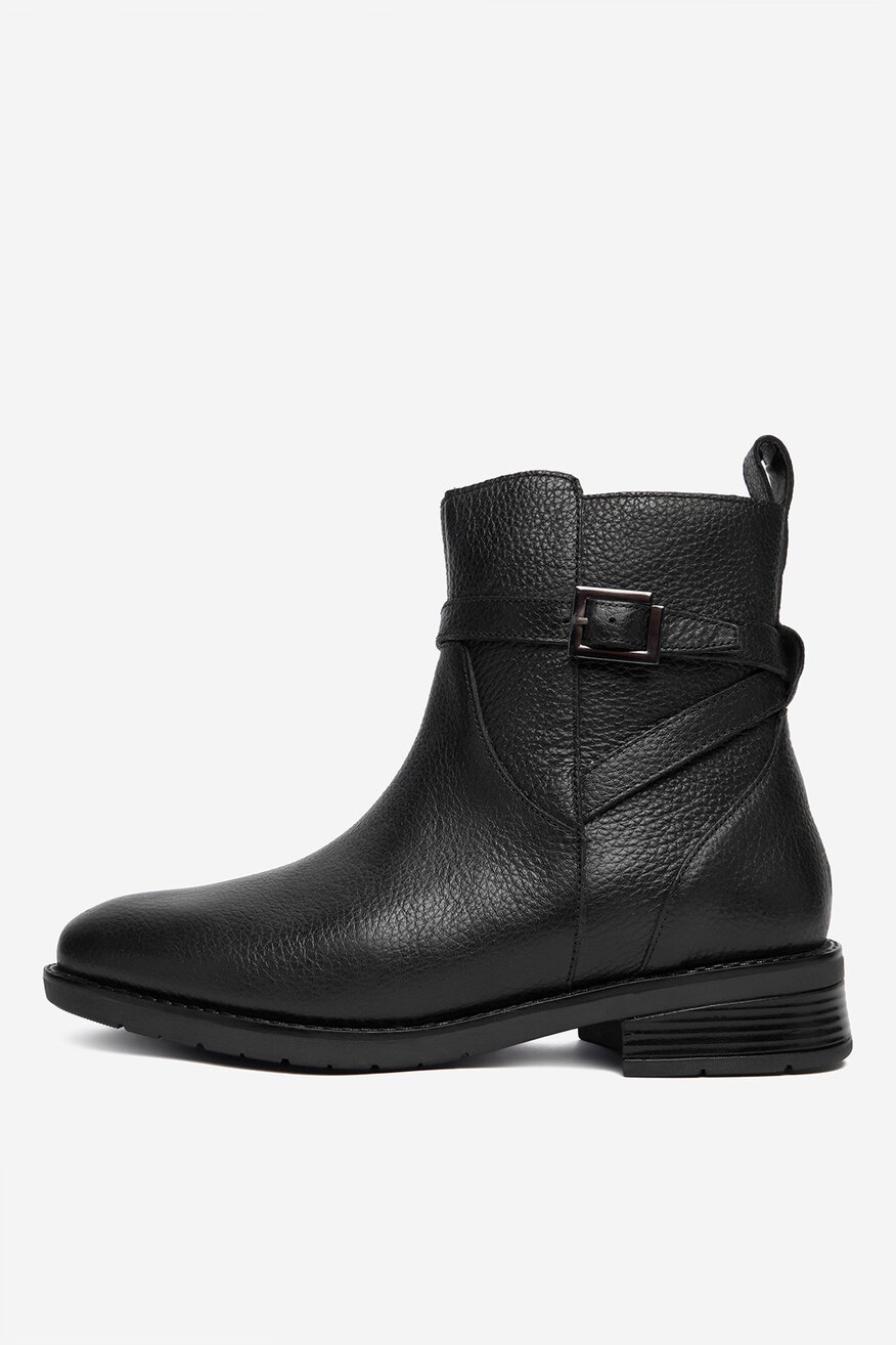 
                Kratke čizme Lasocki CRNA - 5906751325780