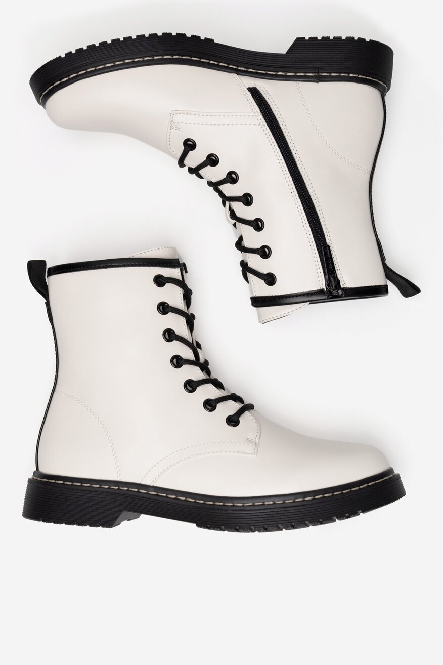 
                Боти Jenny Fairy БЯЛ - 5905588899358