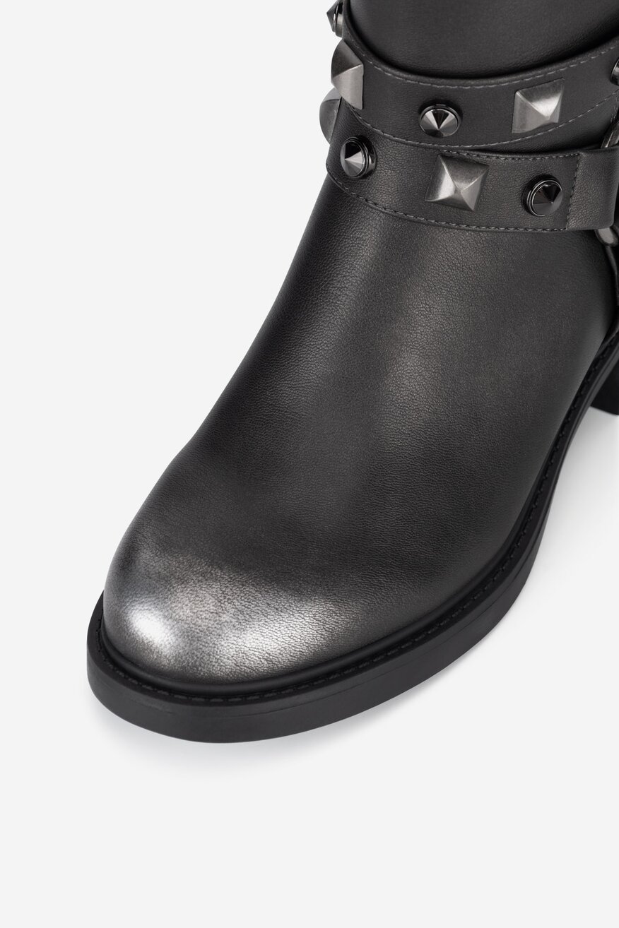 
                Jenny Fairy - Botki na słupku - 5905588914136