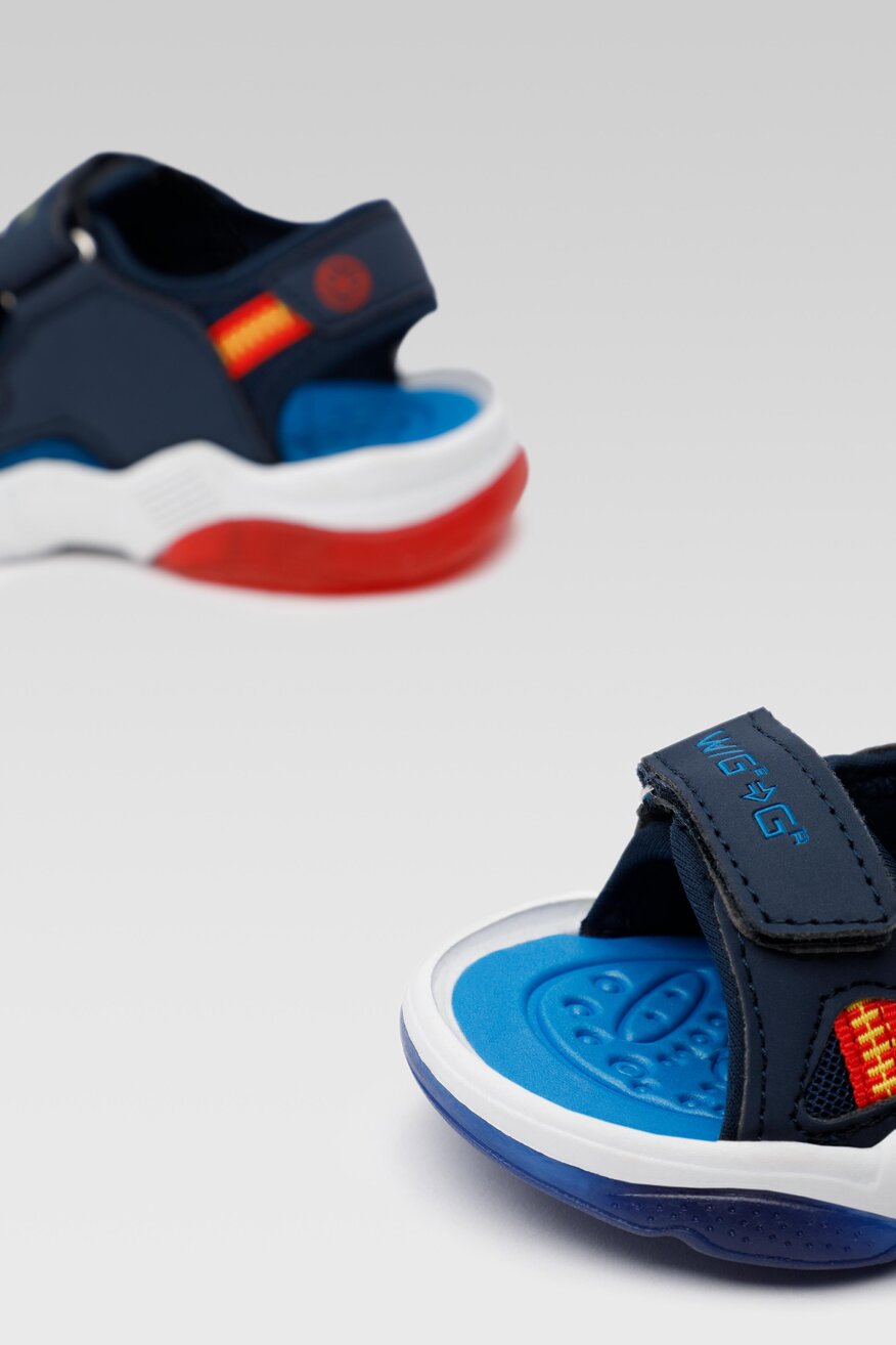 
                Spider-Man - Sandały granatowe na rzep - 5904248765835