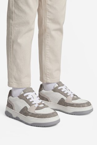 Кросівки GUESS EO-CI12-CAROL-06 СВІТЛО-СІРИЙ