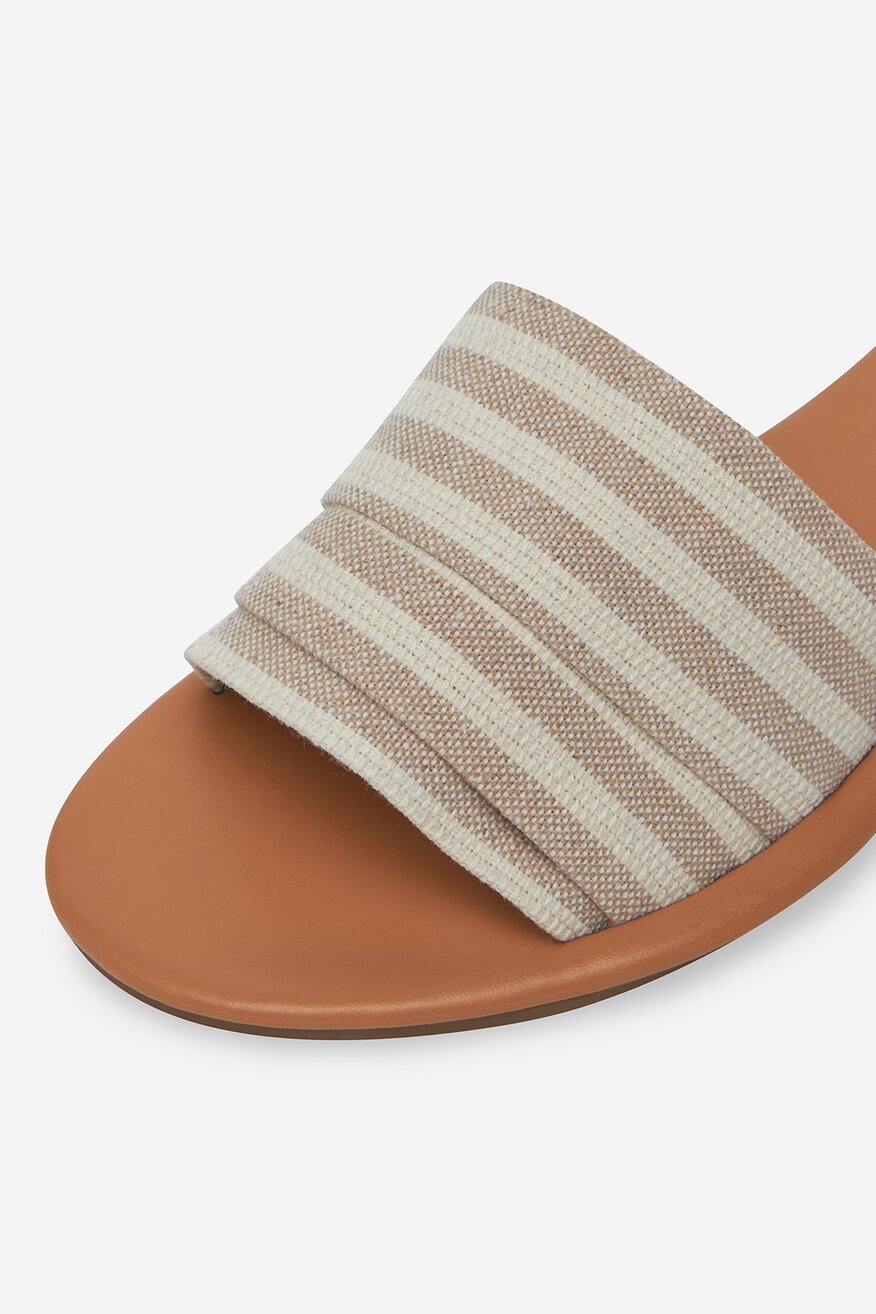 DeeZee - Klapki - 5904410850444