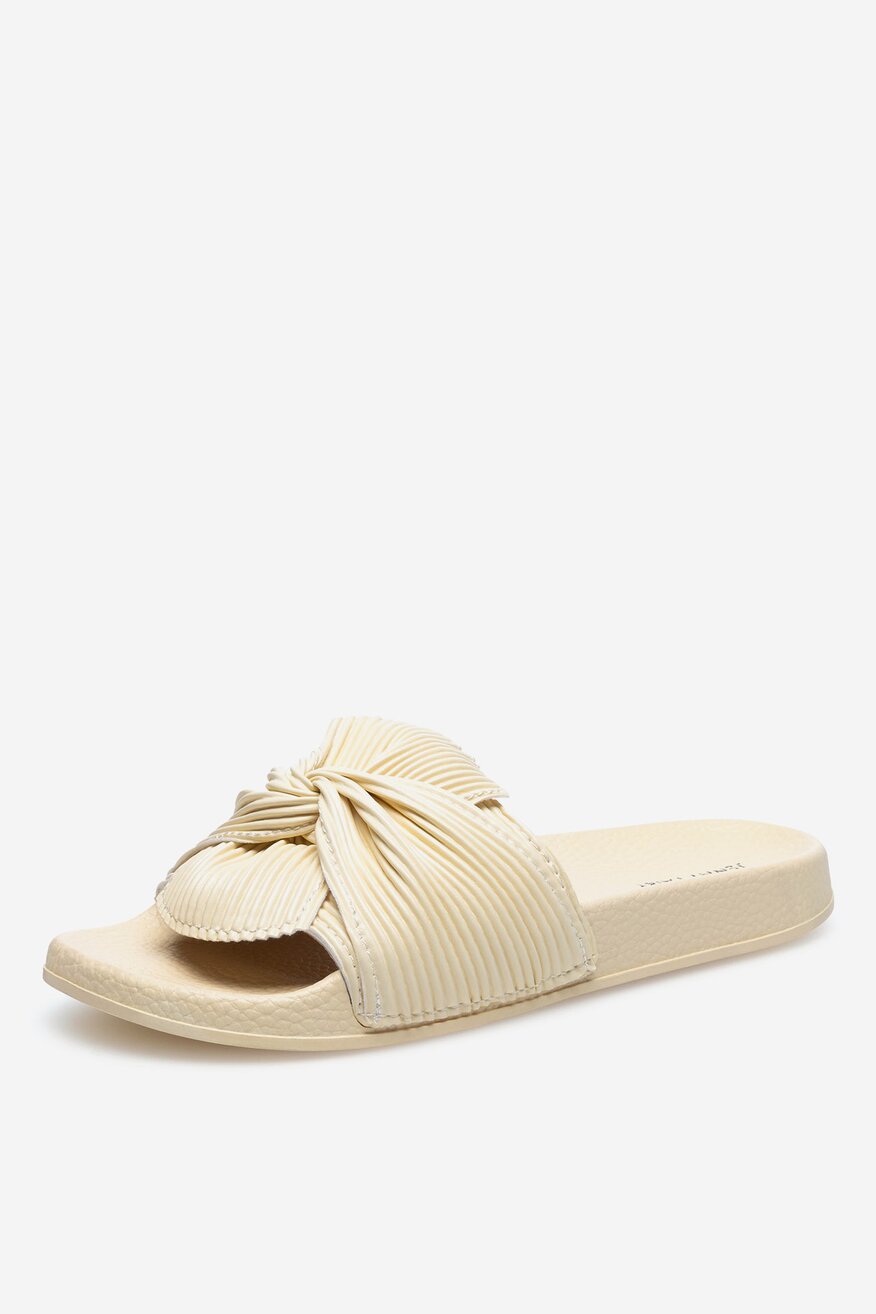 
                Șlapi pentru bazin Jenny Fairy GALBEN - 5905588637936