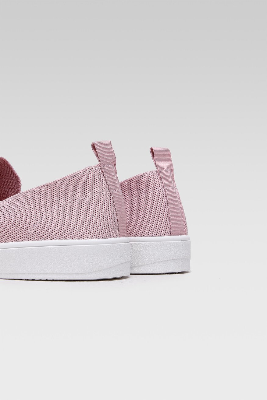 
                Clara Barson - Trampki slip on - 5904248583774