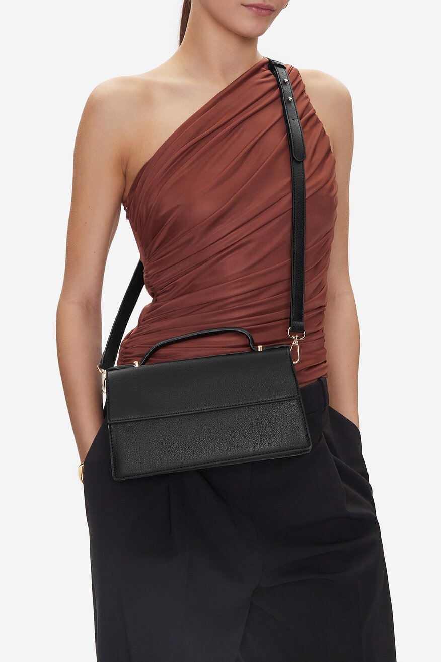 
                Сумка З Ремінцем DeeZee ЧОРНИЙ - 5904410894424