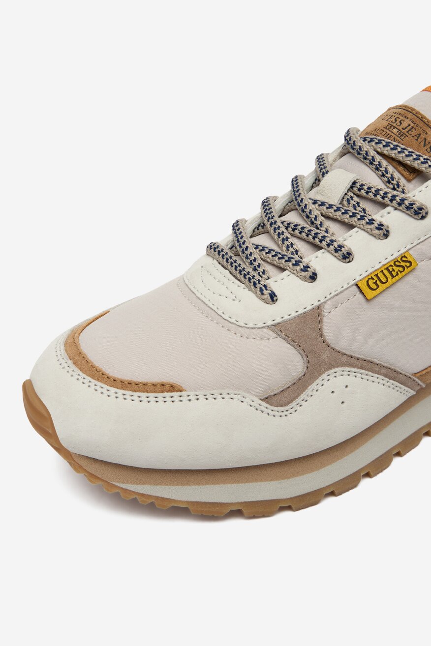 
                GUESS JEANS - Sneakersy skórzane - 5906751958162