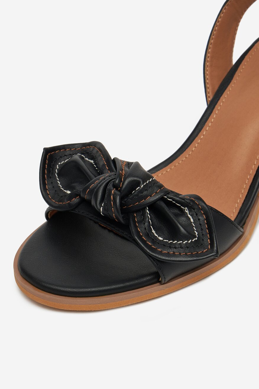 
                Сандалі Clara Barson ЧОРНИЙ - 5906751053836