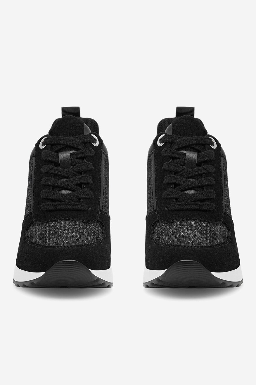 
                Tornacipő Clara Barson FEKETE - 5905588312499