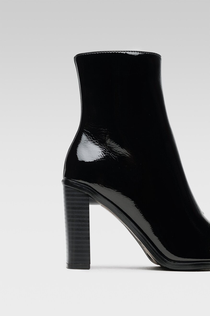 
                DeeZee - Botki czarne z suwakiem - 5903698938028