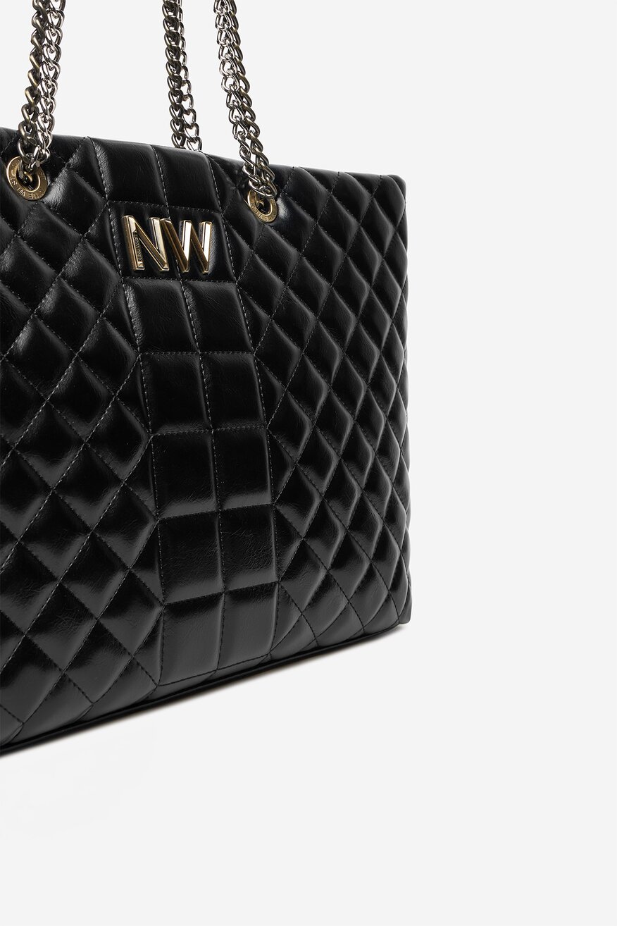 
                Дамска чанта NINE WEST ЧЕРЕН - 5906751396896