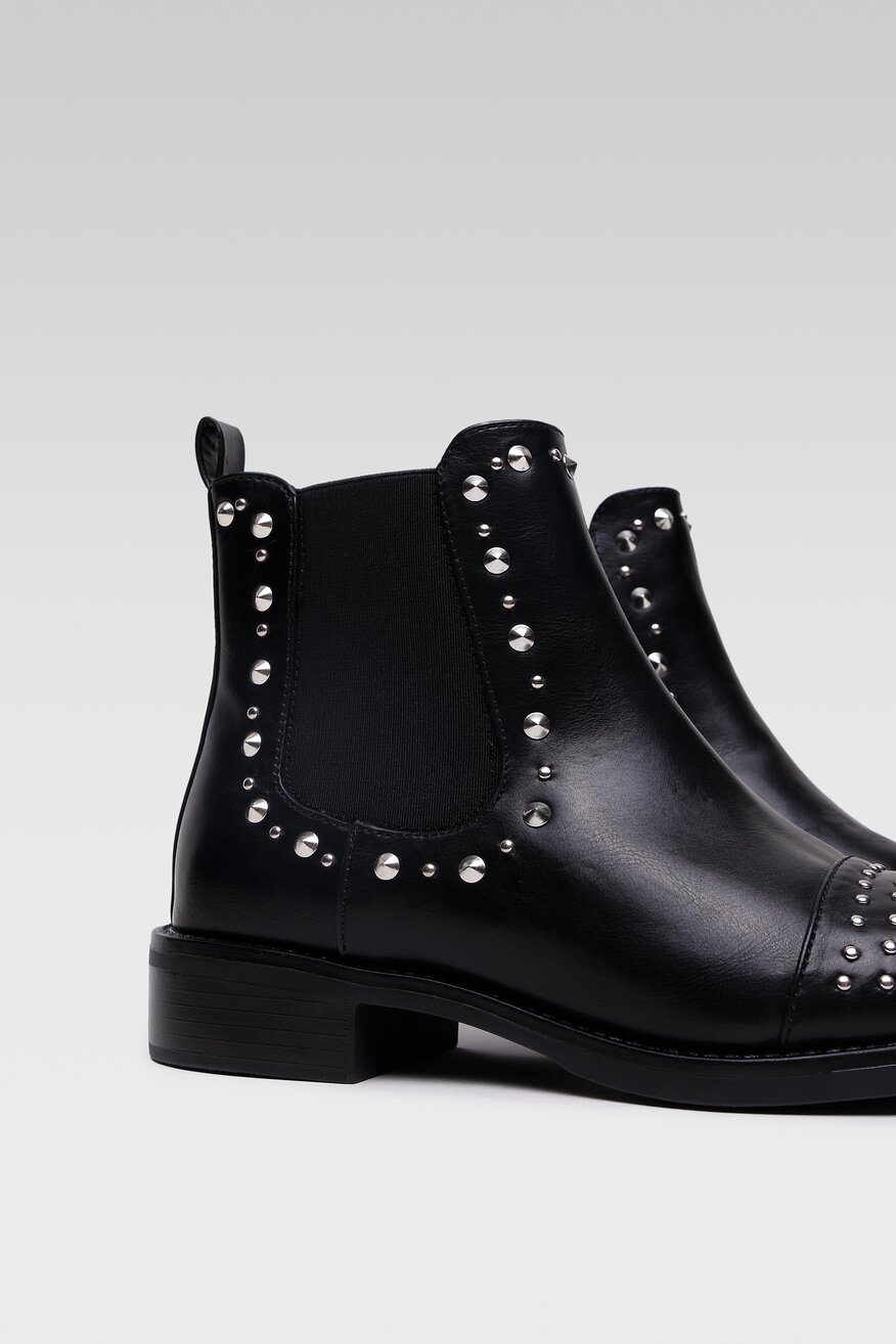 
                Jenny Fairy - Botki z aplikacją czarne - 5904248003548