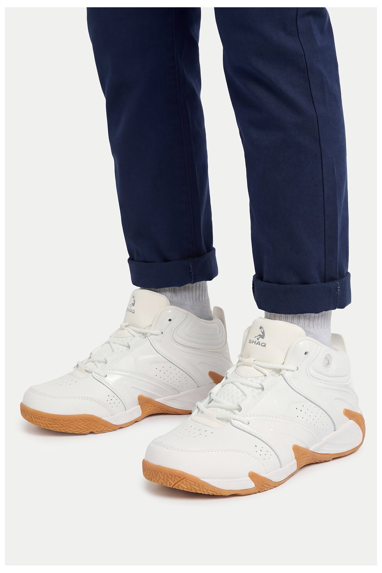 Obuwie sportowe SHAQ CEO-DEVASTATOR MID AQ95010B-WW Biały