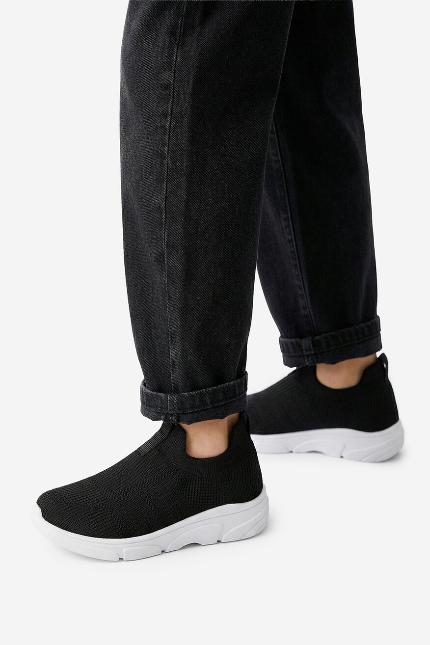 
                Sportska obuća Sprandi CRNA - 5906751640081