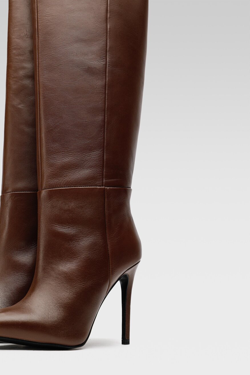 
                Csizma Gino Rossi BARNA - 5904862110110