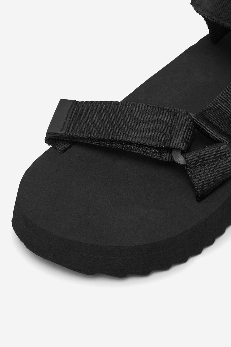 Szandál QUIKSILVER FEKETE - 5906751019832