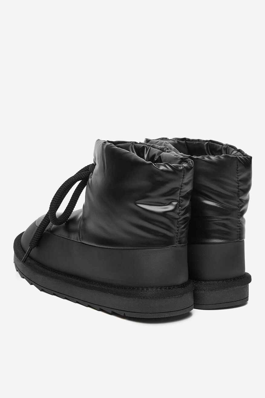 
                Ghete DeeZee NEGRU - 5904410890808