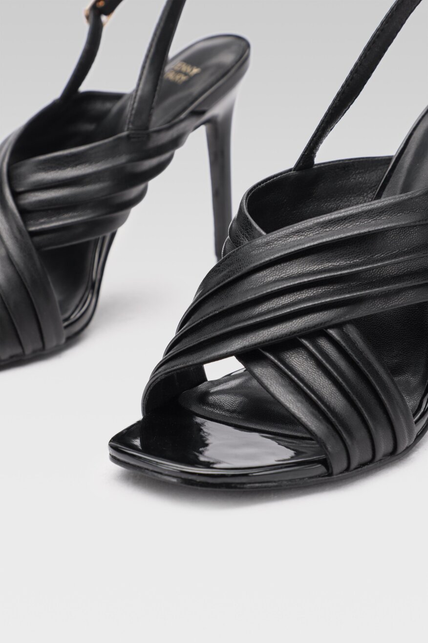 Jenny Fairy - Sandały na obcasie czarne - 5903698487571