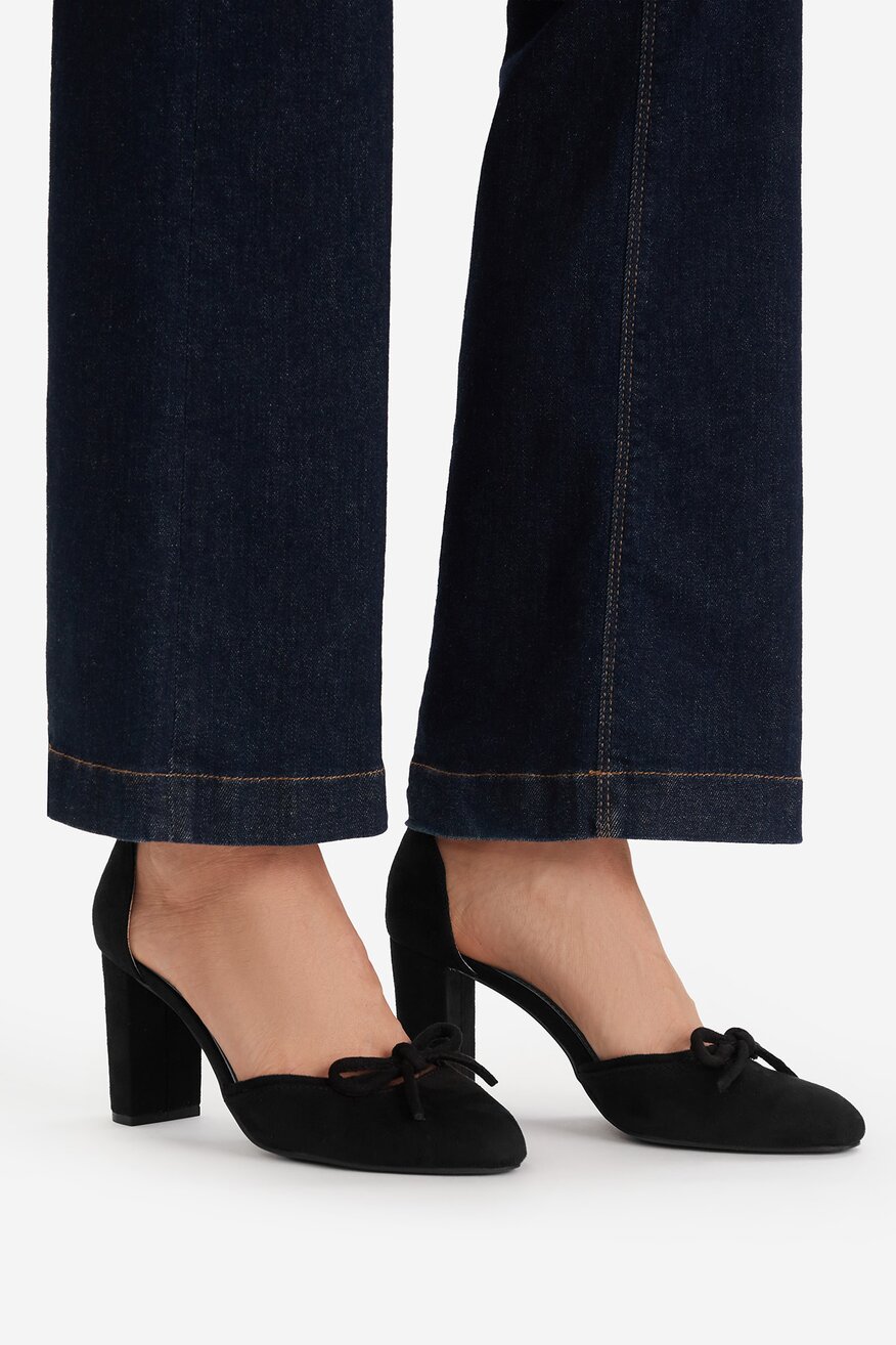 
                Елегантни обувки Jenny ЧЕРЕН - 5906751617427