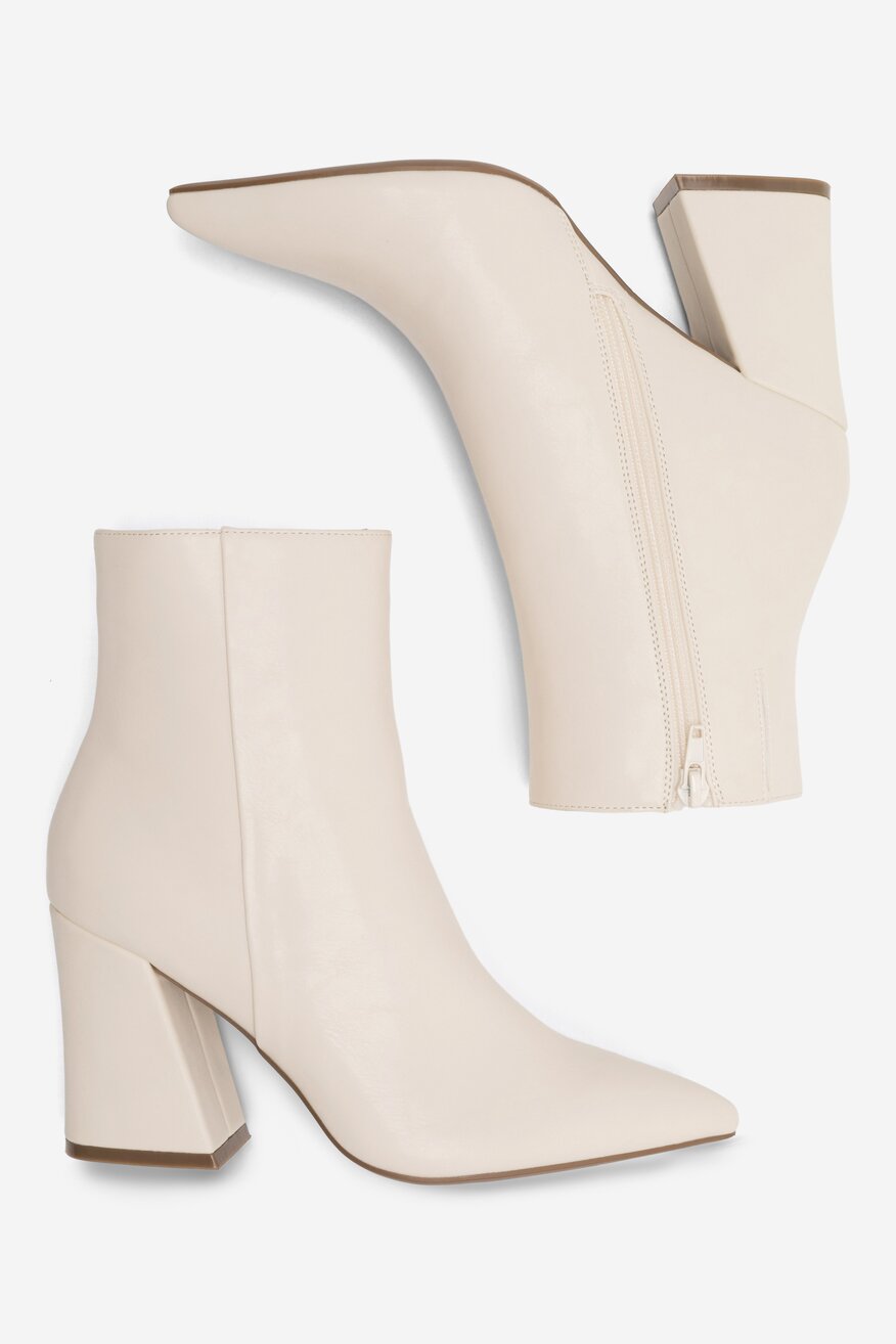 
                Bokacsizma NINE WEST FEHÉR - 5905588145820