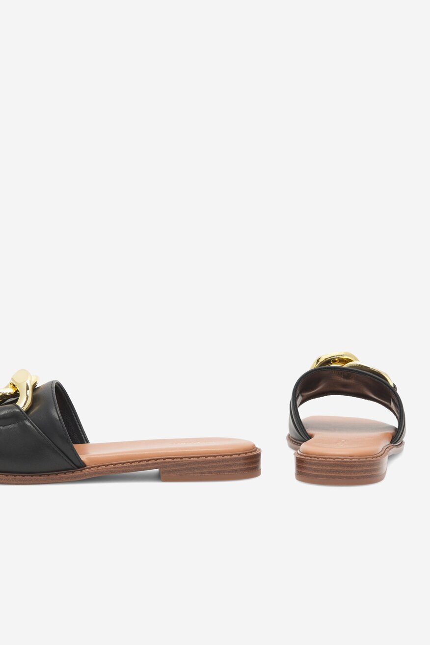 
                Шльопанець DeeZee ЧОРНИЙ - 5905588573128