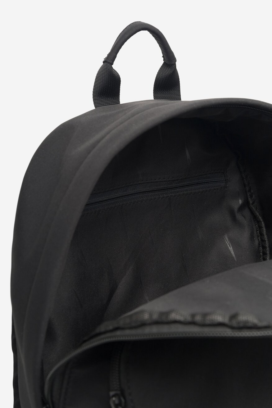 
                Hátizsák Sprandi FEKETE - 5905588726876