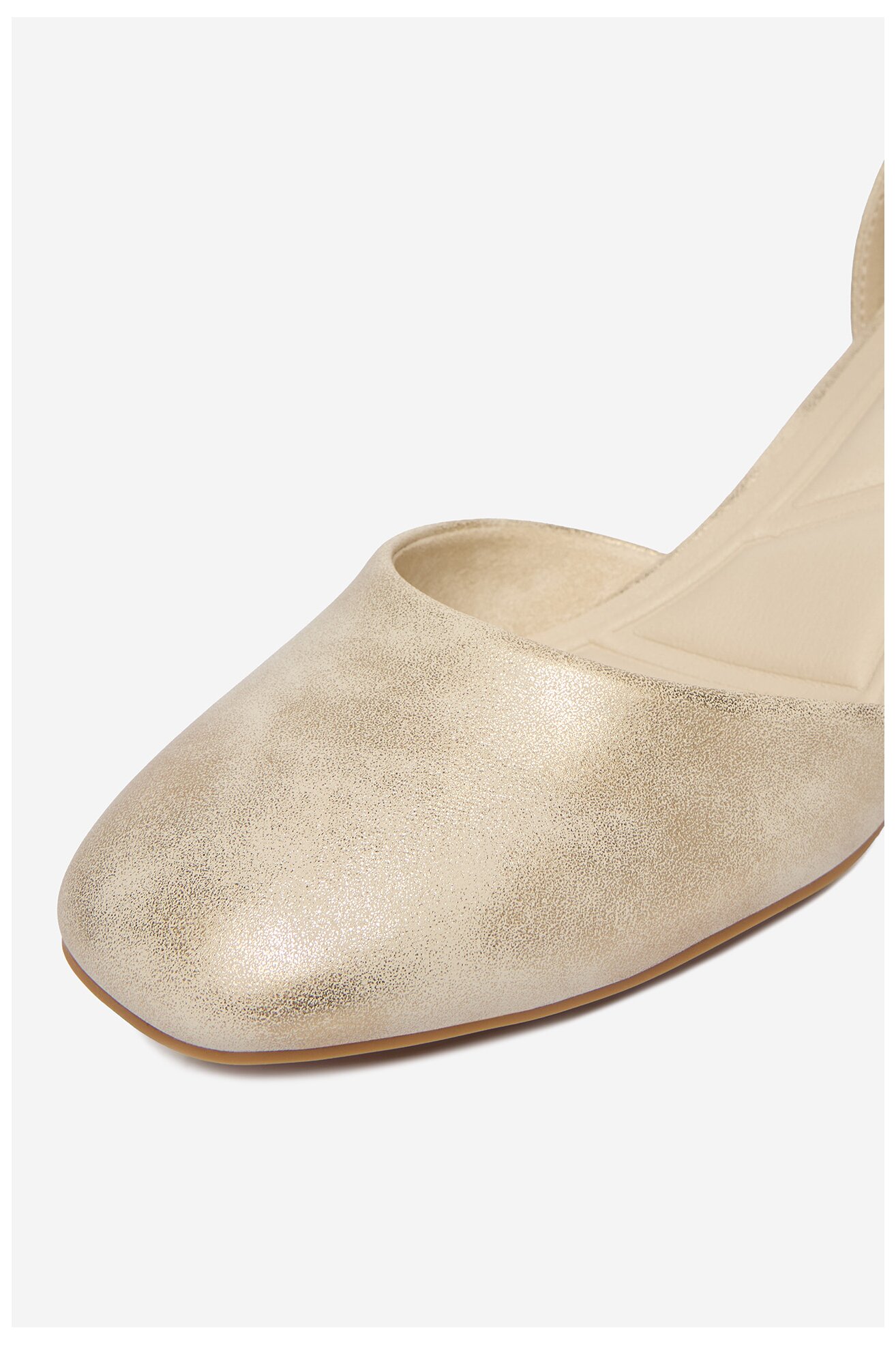 Елегантни обувки Rieker CEO-44762-91 ЗЛАТИСТ