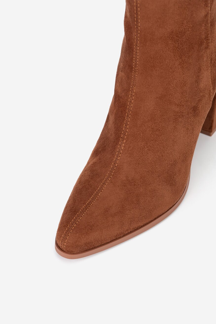 
                Боти NINE WEST КАМЕЛ - 5905588921202