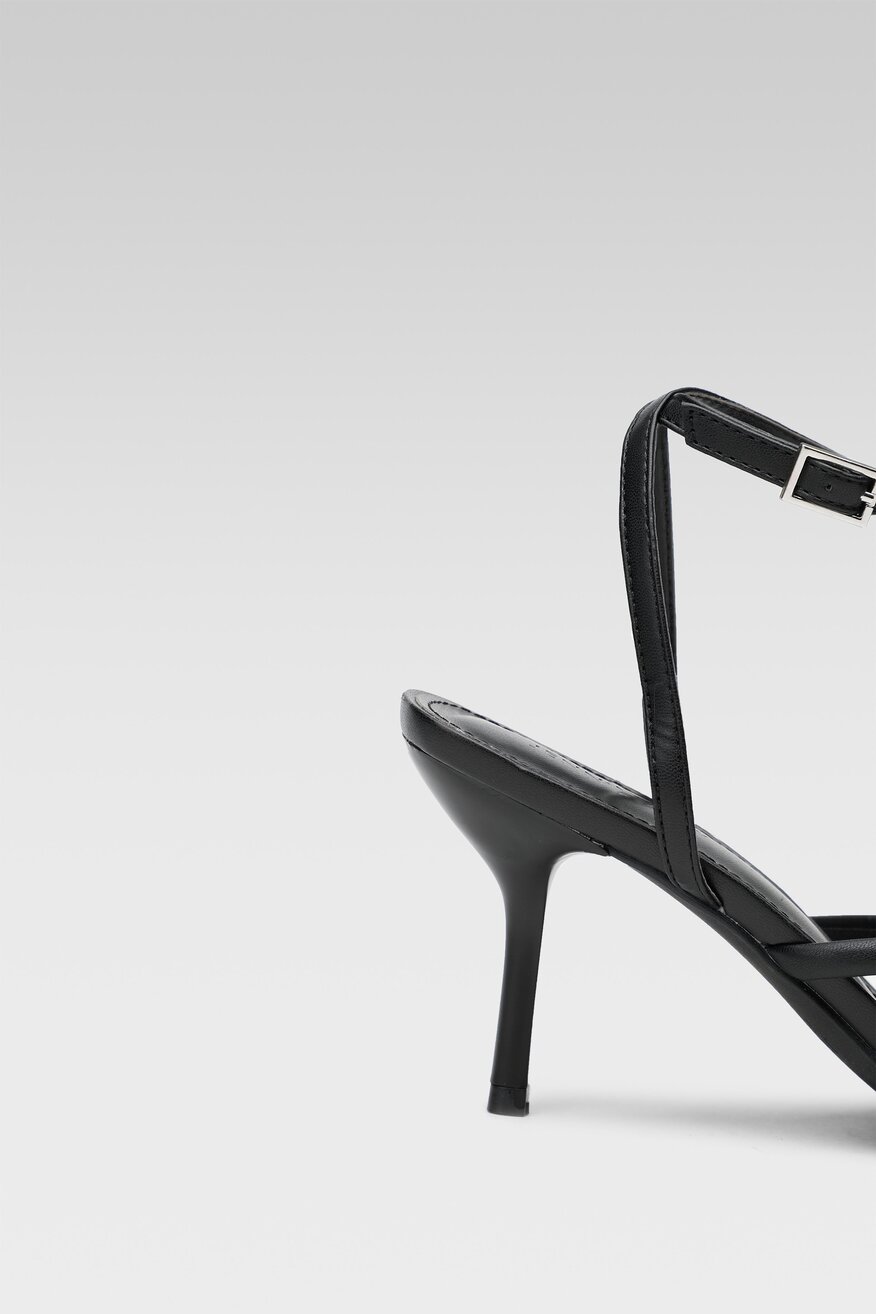 
                Сандалі Jenny Fairy ЧОРНИЙ - 5904862772424