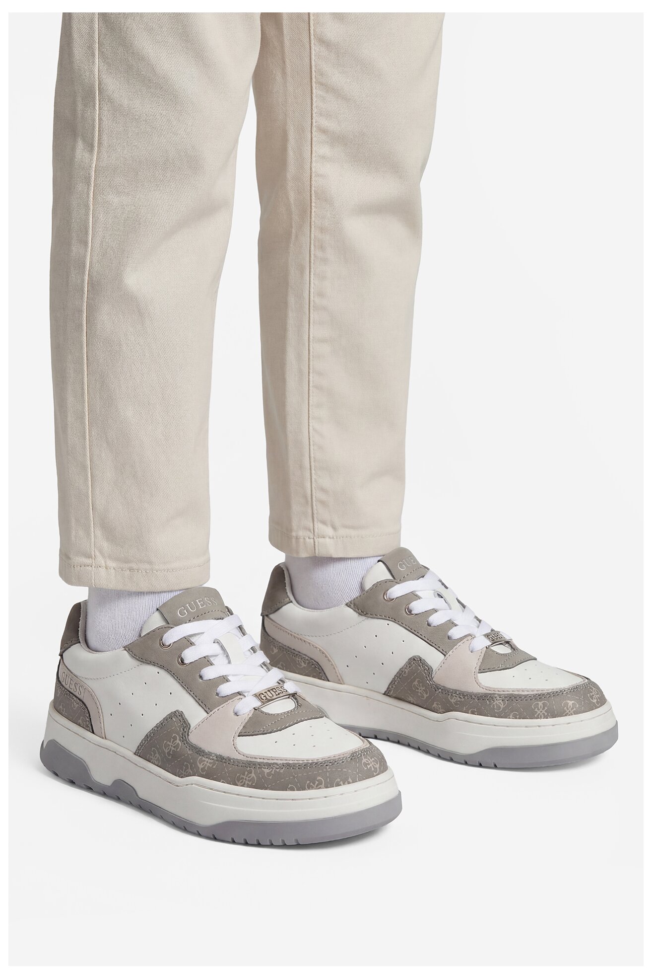 Sneakers GUESS EO-CI12-CAROL-06 Szary jasny