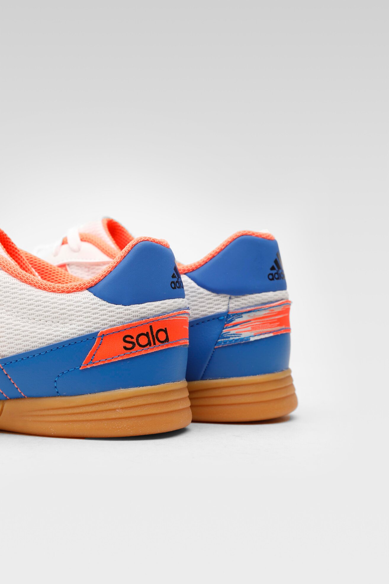 Obuwie sportowe adidas SUPER SALA J FV2633 Biały