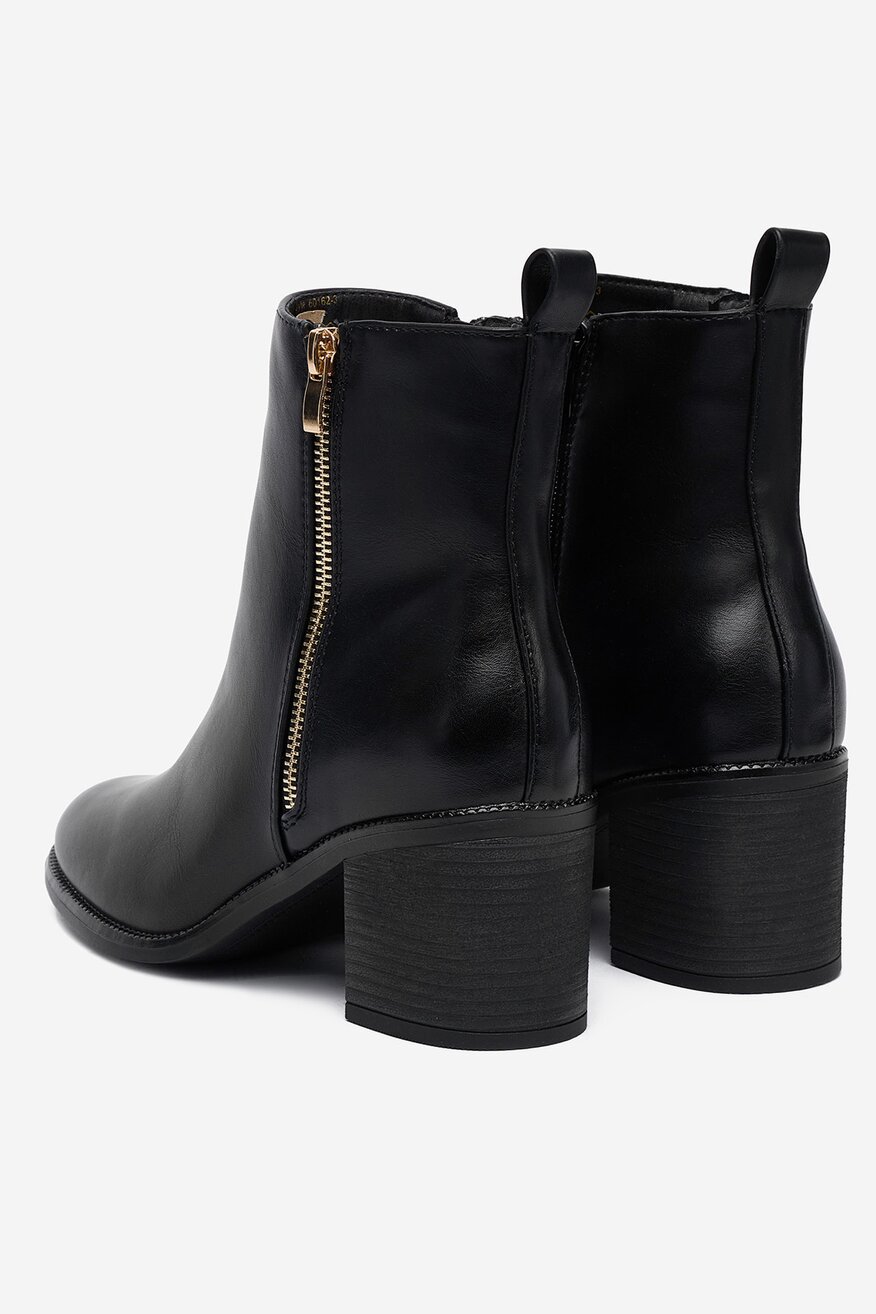 
                Ботильйони DeeZee ЧОРНИЙ - 5904410905182