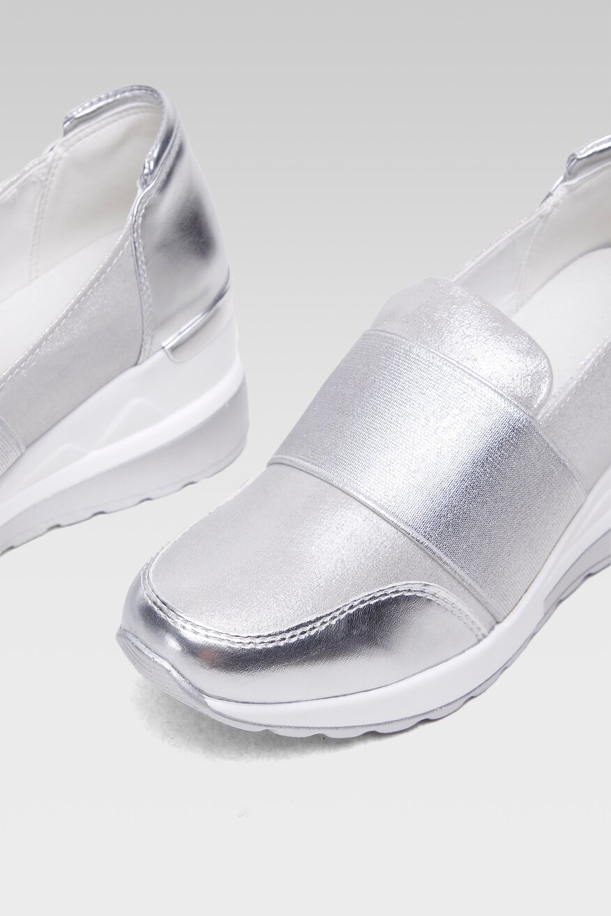 
                Clara Barson - Sneakersy slip on - 5904248190347