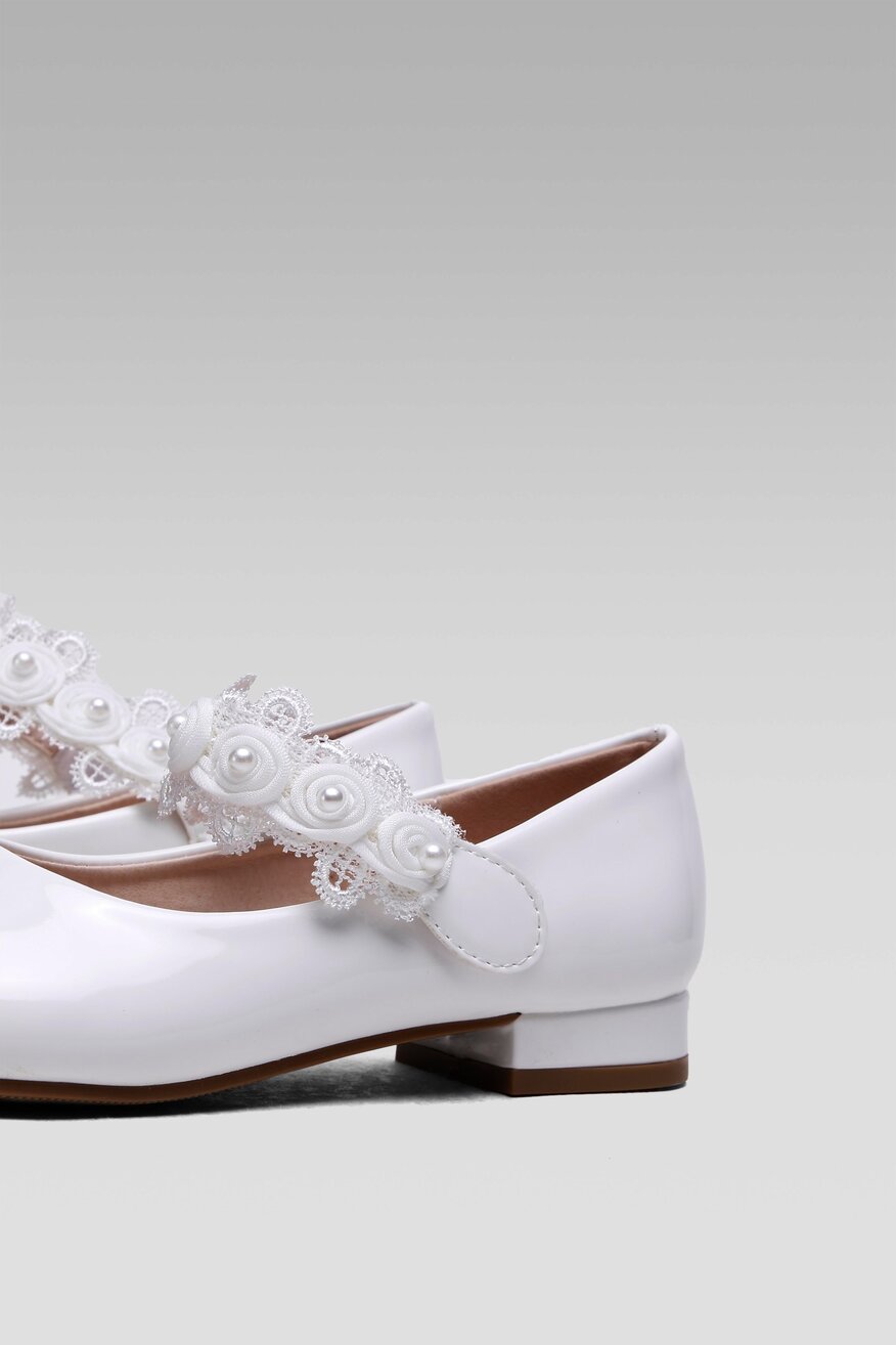 
                Nelli Blu - Baleriny z aplikacją białe - 5904248601300