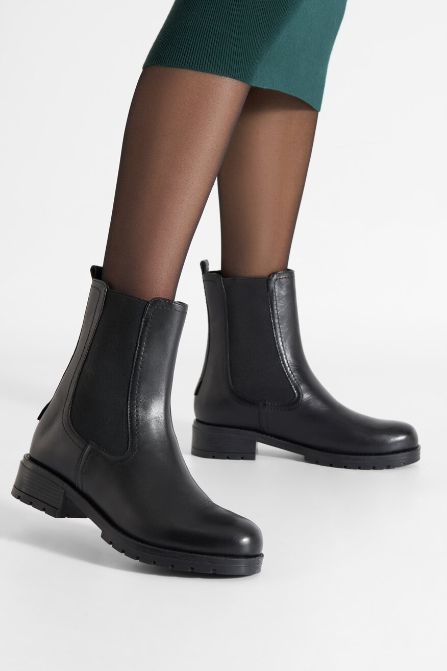 
                Ghete Lasocki NEGRU - 5905588089216