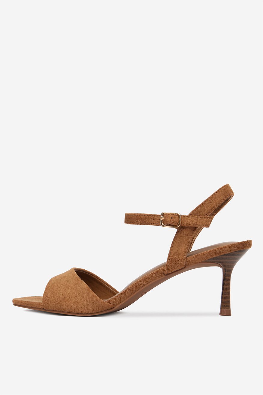 
                Сандалі Jenny СВІТЛО-БЕЖЕВИЙ - 5906751679920