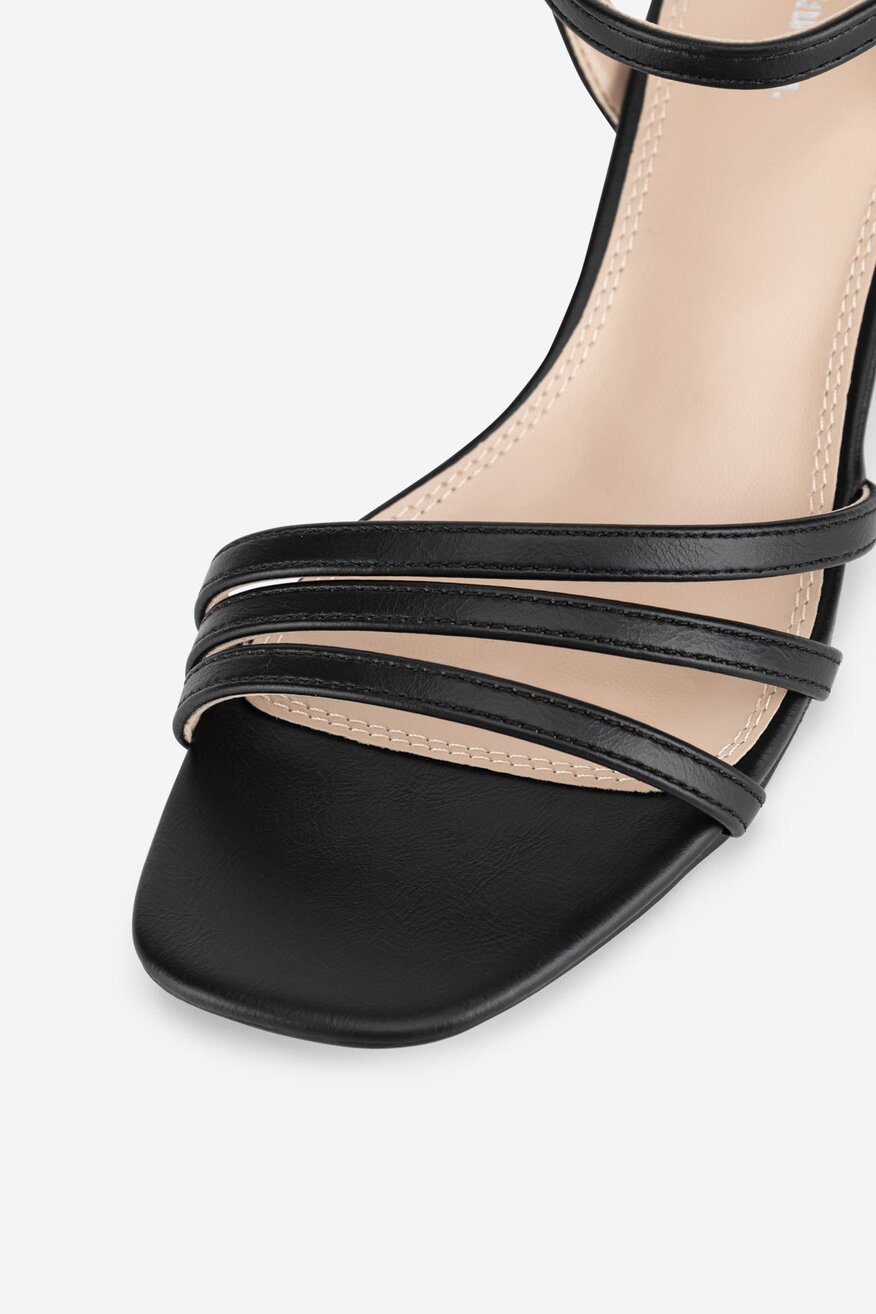 
                Szandál Clara Barson FEKETE - 5904862294667