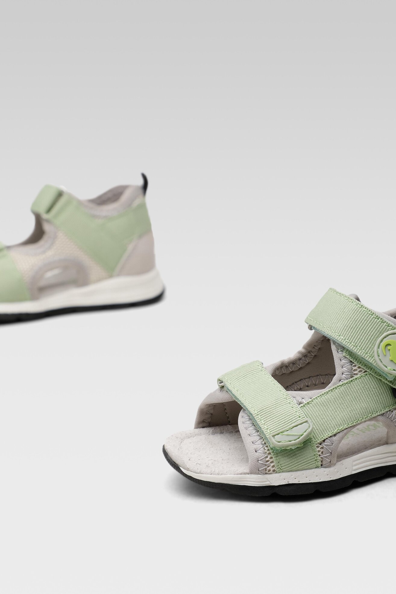 Szandál Action Boy CM210910-5 VILÁGOSSZÜRKE