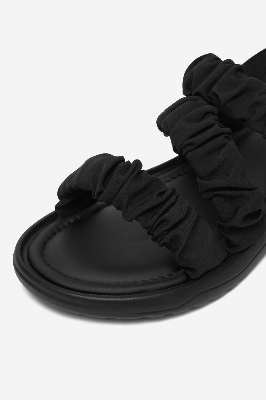 
                Sandale DeeZee CRNA - 5906751942093