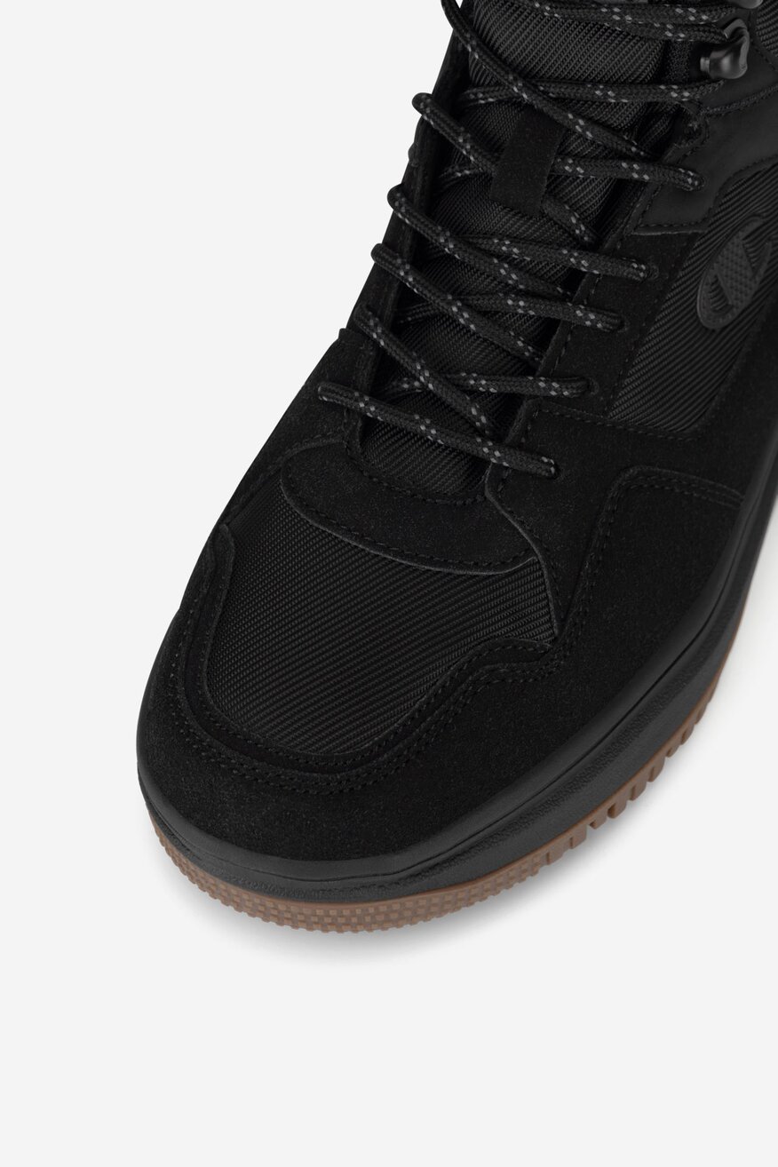 
                Спортни обувки Champion ЧЕРЕН - 5905588666141