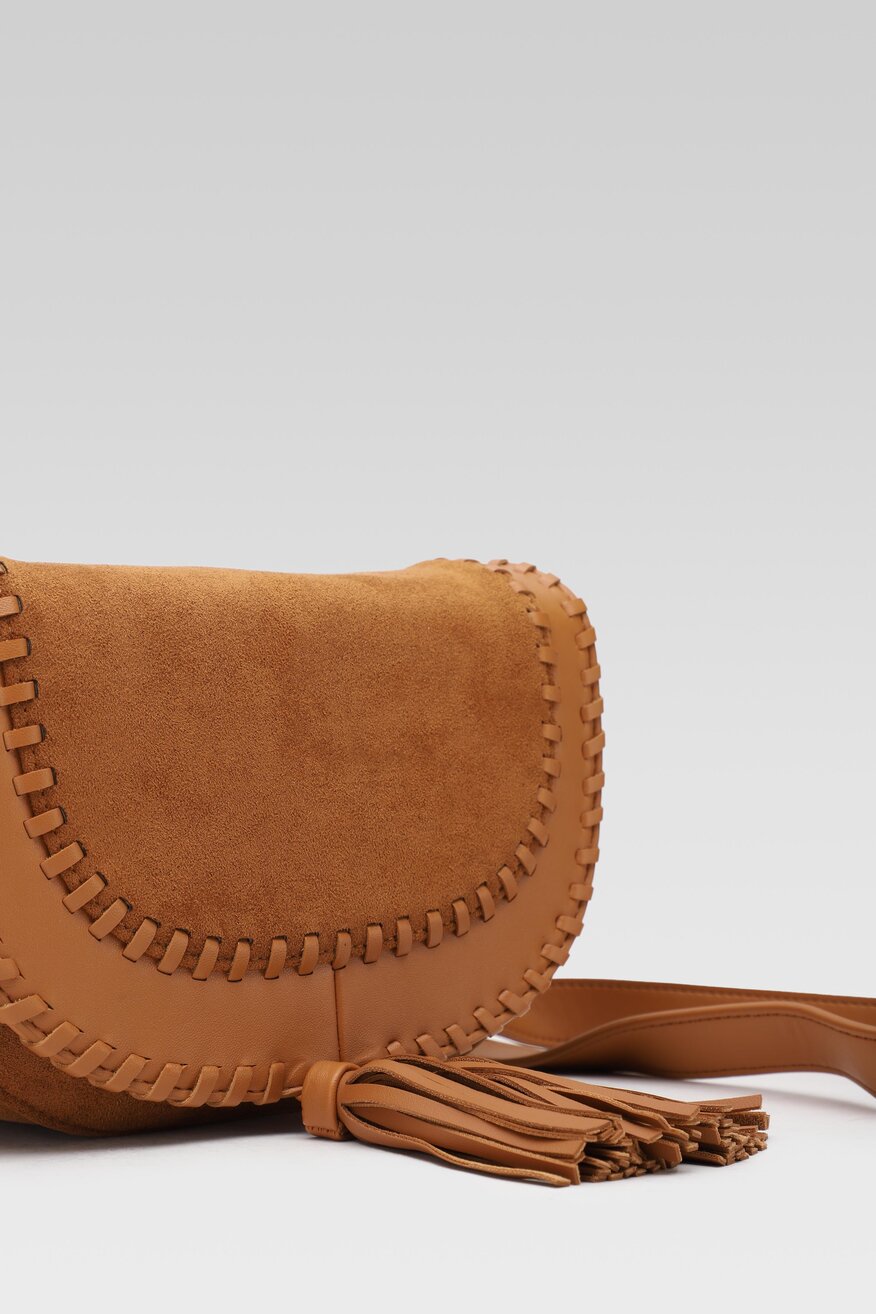 
                Дамска чанта Jenny Fairy КАМЕЛ - 5903698806556