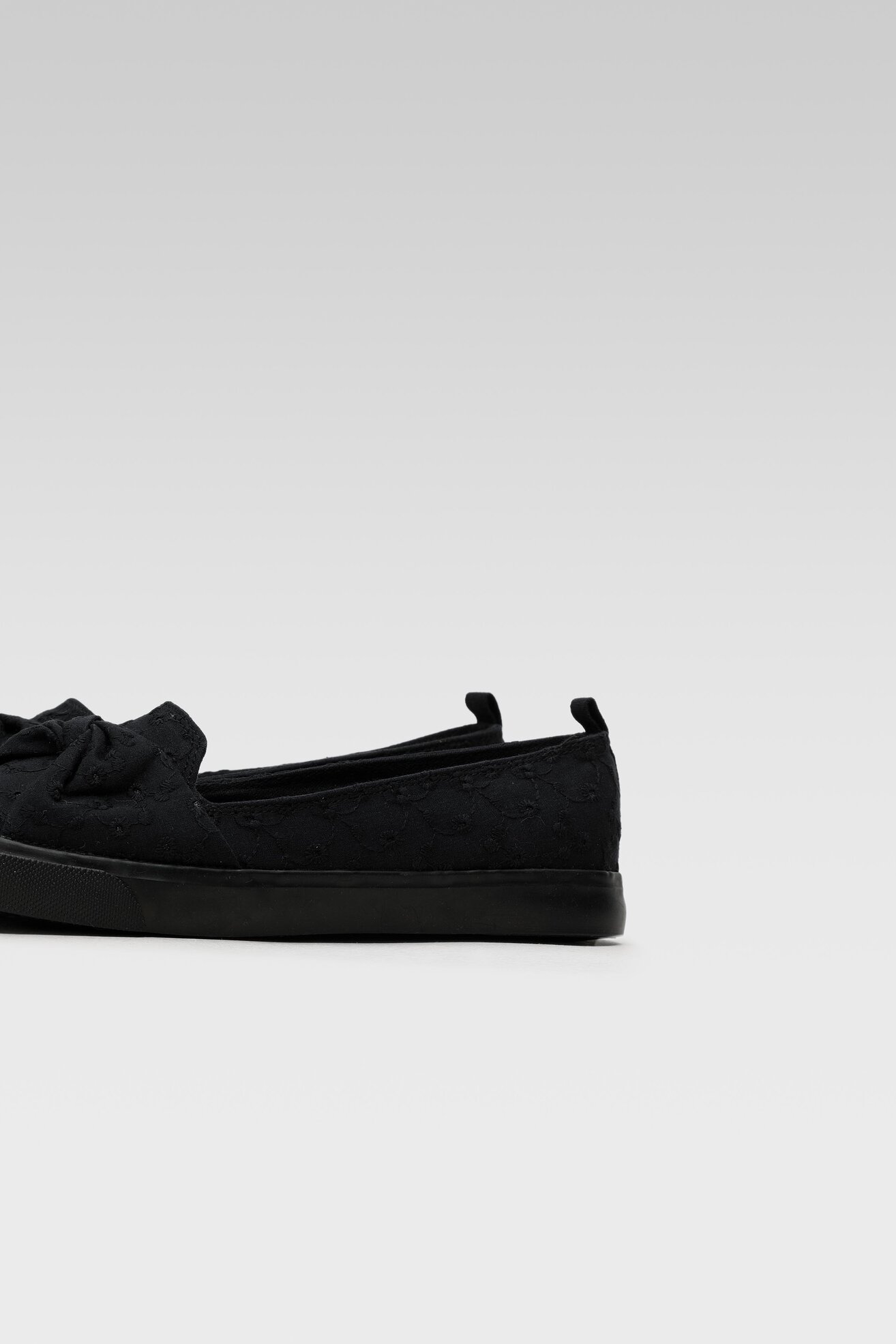 Trampki Bassano 22023 Czarny