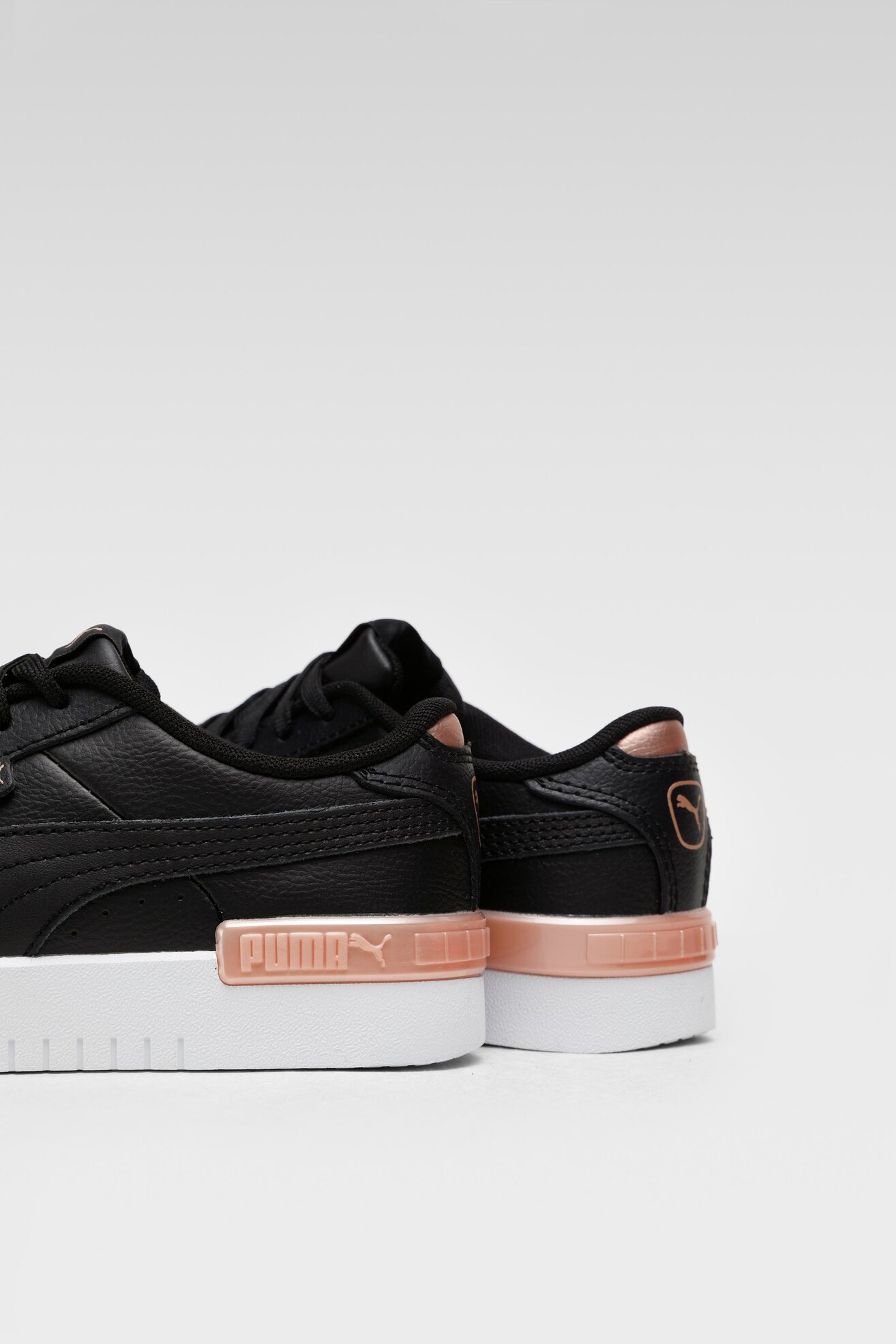 Obuwie sportowe Puma JADA 38075103 Czarny