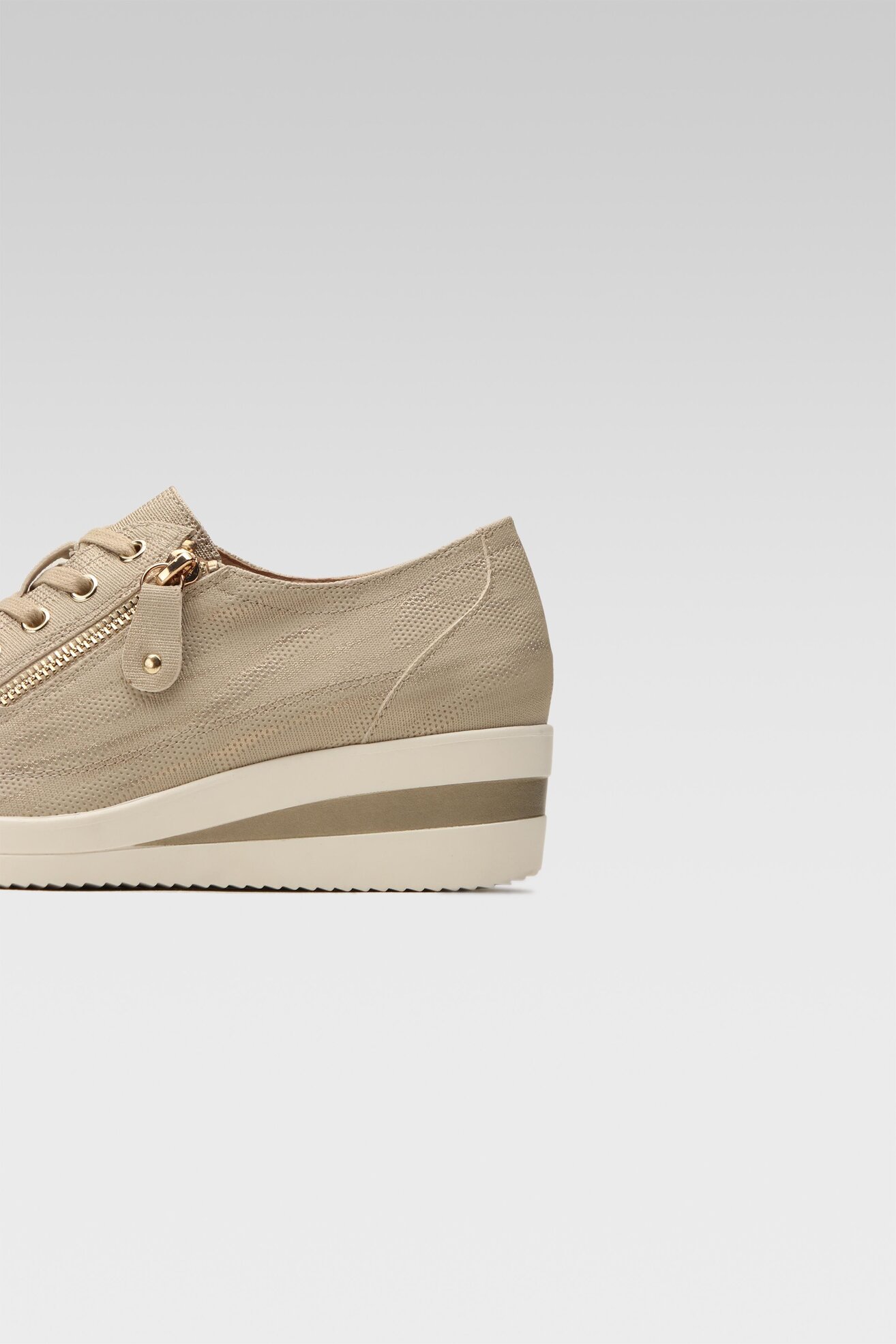 Сникърси Clara Barson WYL1711-21 ЗЛАТИСТ