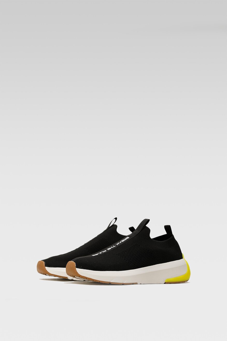 
                Togoshi - Obuwie sportowe czarne - 5904248261856