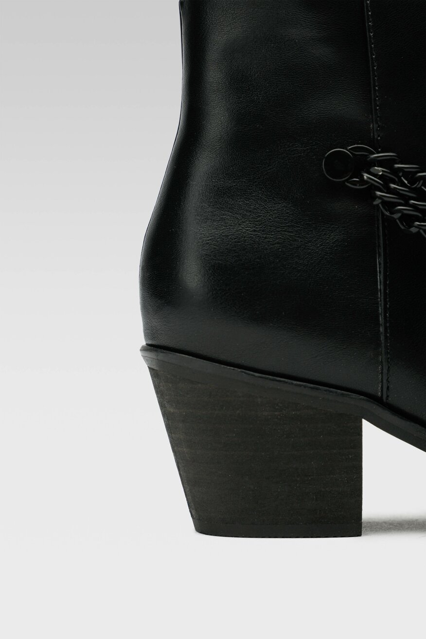 
                Jenny Fairy - Botki na obcasie - 5904862243375