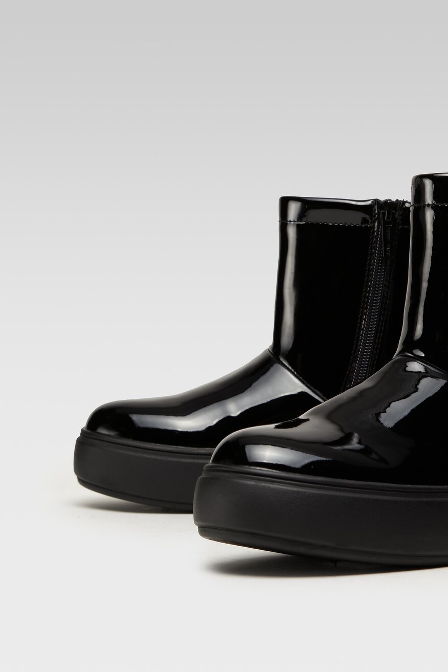 
                Jenny Fairy - Botki czarne - 5904862264059