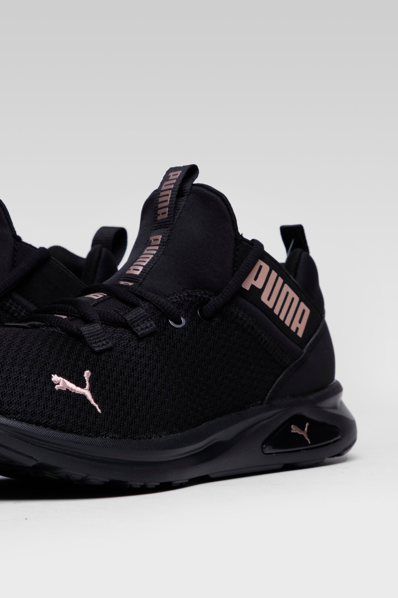 Încălțăminte sport Puma ENZO 2 UNCAGED WN`S 19510610 NEGRU