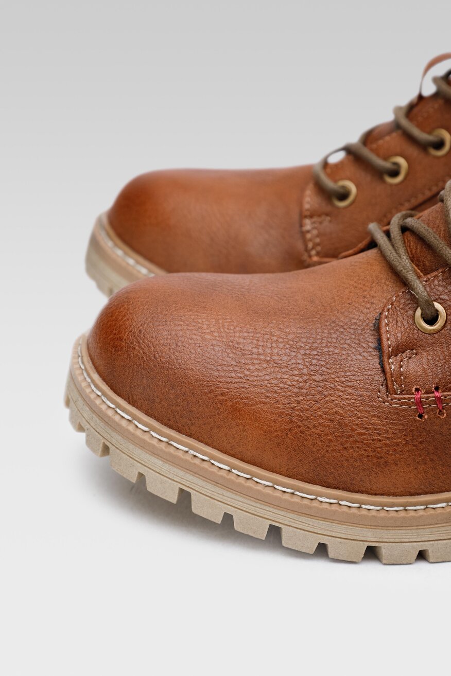 
                Csizma Mustang BARNA - 5904248958534